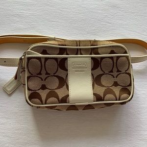 Authentic Coach waist pouch